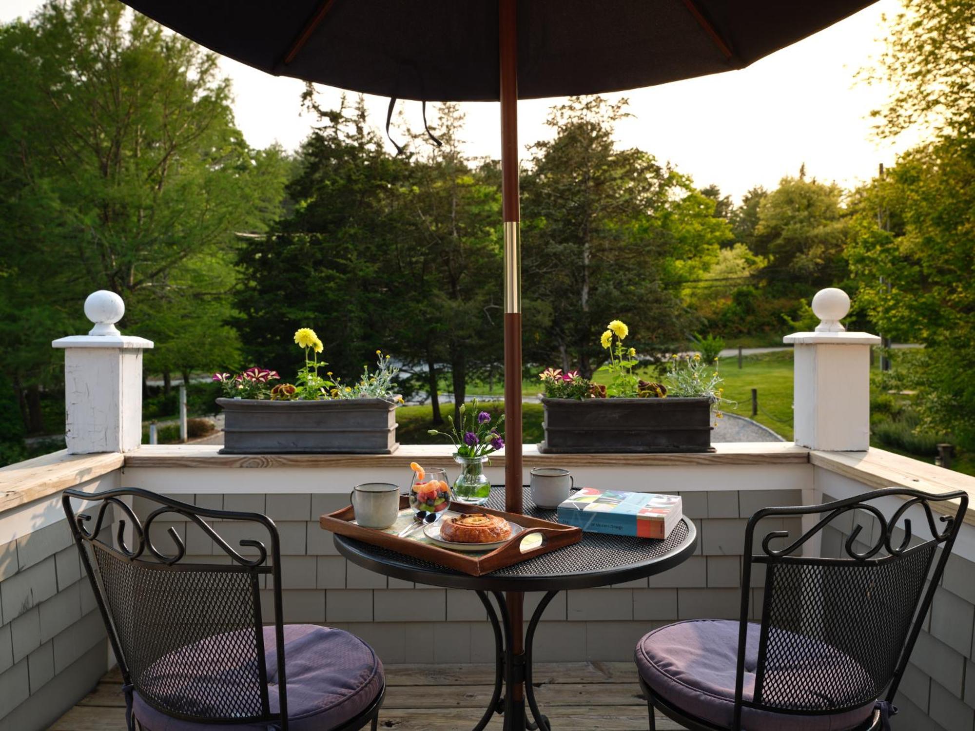 Abbey'S Lantern Hill Inn Ledyard Center Esterno foto