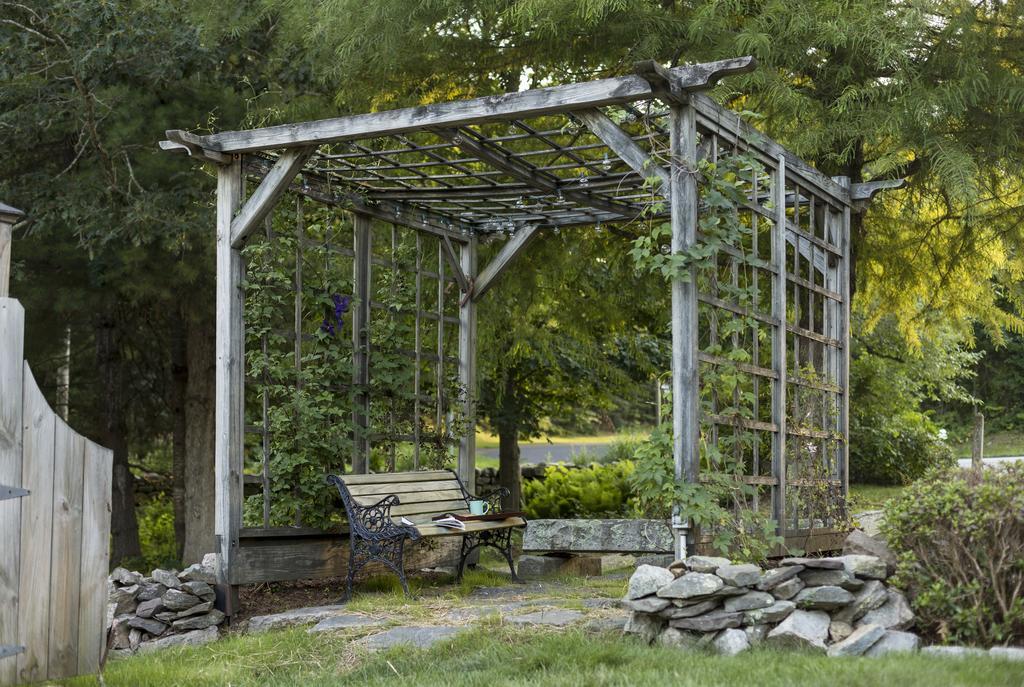Abbey'S Lantern Hill Inn Ledyard Center Esterno foto