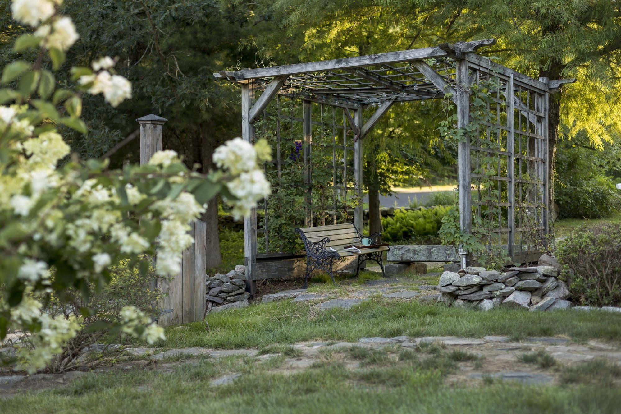 Abbey'S Lantern Hill Inn Ledyard Center Esterno foto